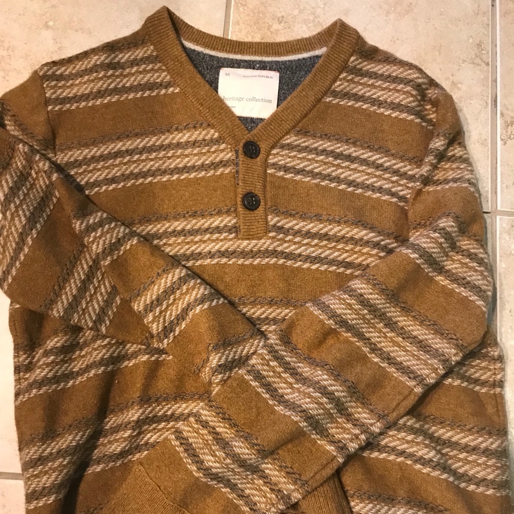 BR Sweater